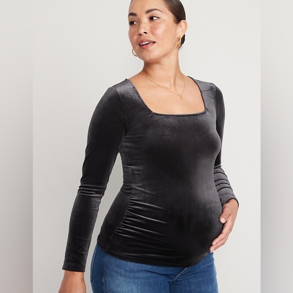 NWT Maternity Long Sleeve Square Neck Velour Top Plus Size